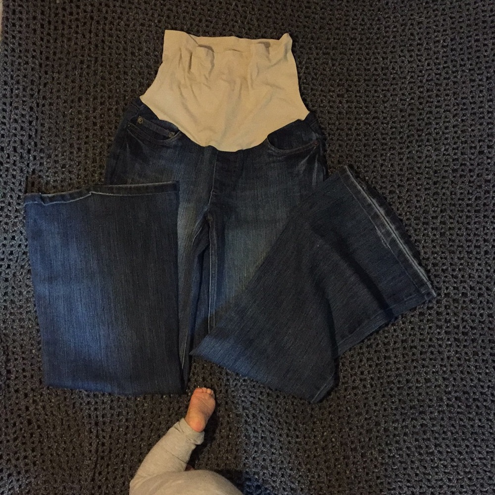 Small Motherhood Maternity Super Stretch Jeans